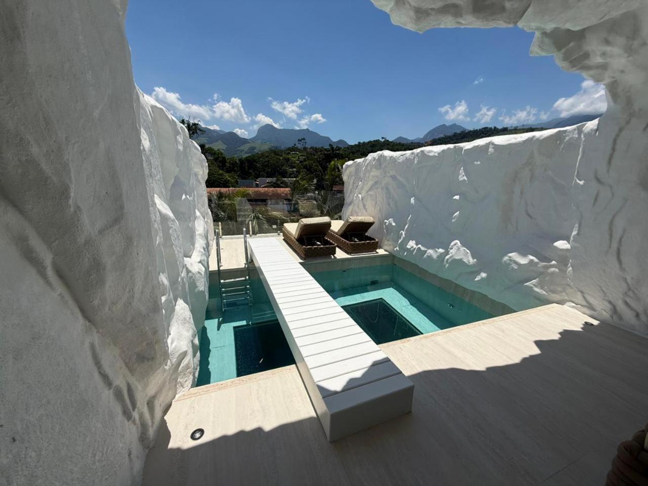Apartamento com Vista das Montanhas